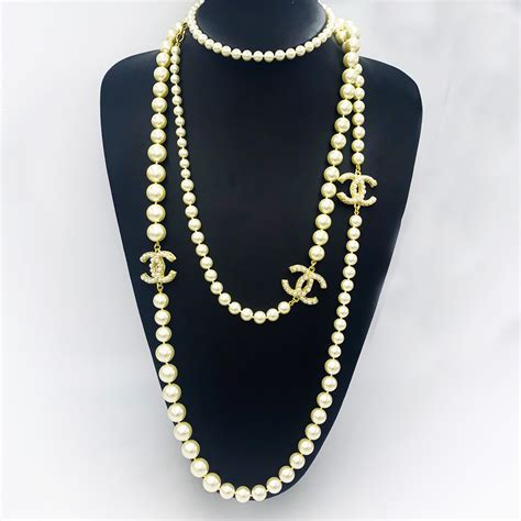 chanel necklace white|long Chanel necklace with pearls.